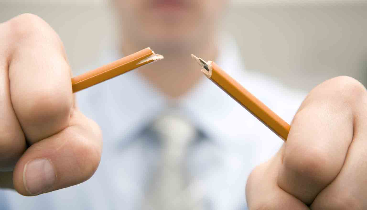همکاران اعصاب خوردکن و توصیه هایی برای ارتباط سازنده با آنها
